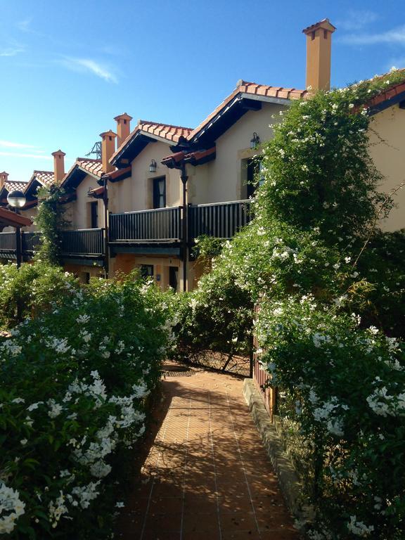 Apartamentos Santillana Del Mar Exterior foto