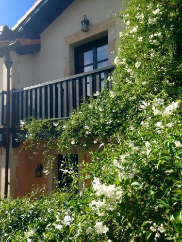 Apartamentos Santillana Del Mar Exterior foto